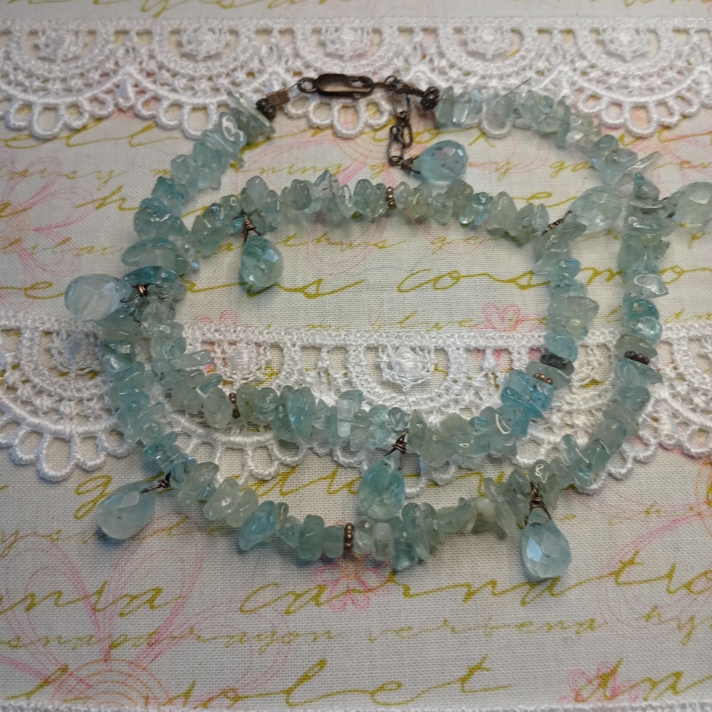 Elegant Aquamarine Beaded Necklace